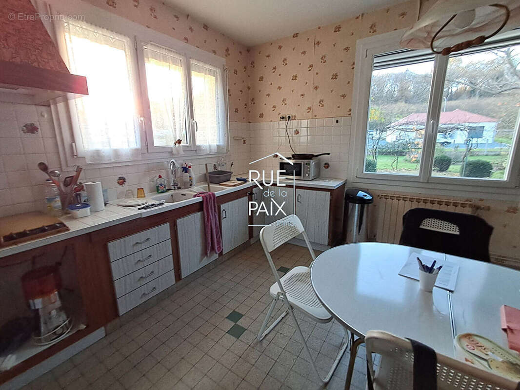 Maison à CHATELLERAULT