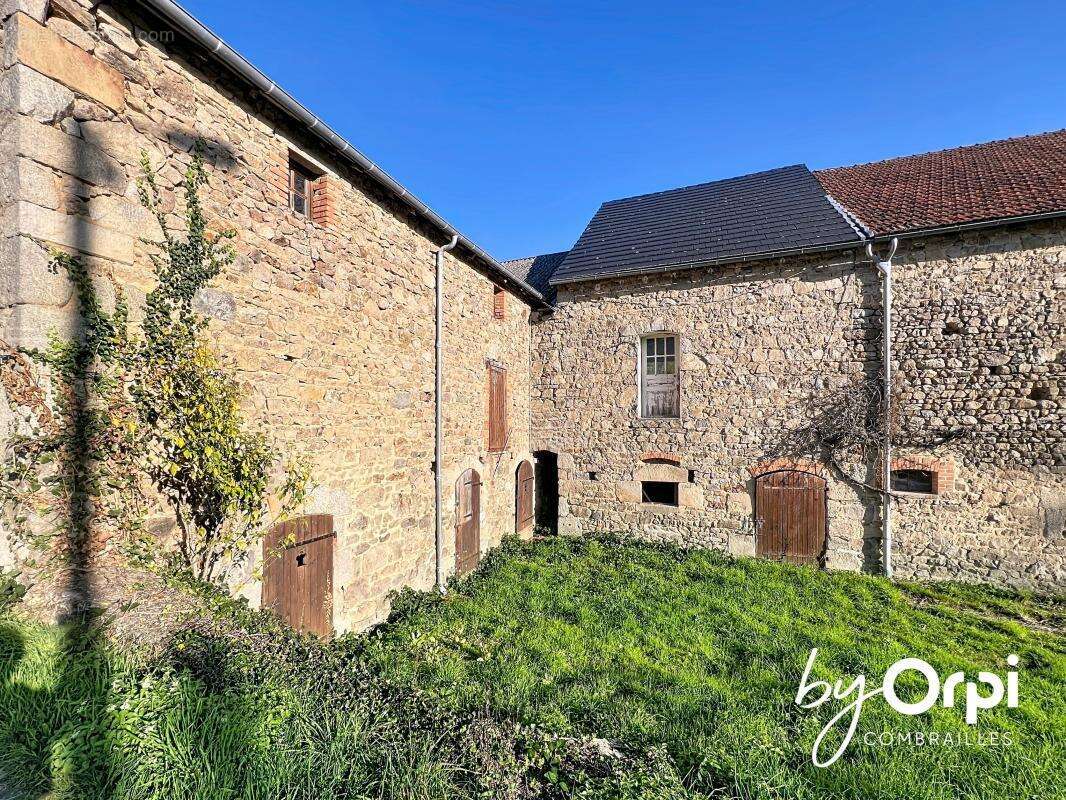 Maison à CHARENSAT