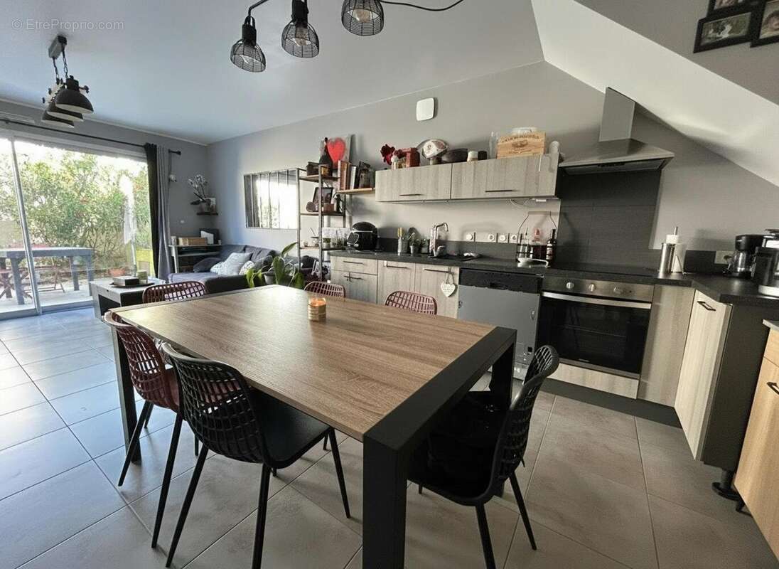 Photo 2 - Maison à MONTELIMAR