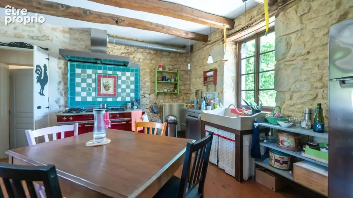 EXCLUSIVITE - Agréable Propriété de caractère avec spacieuse mai - photo 12