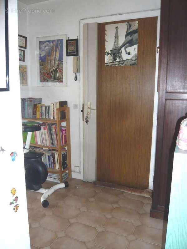 Appartement à PARIS-19E