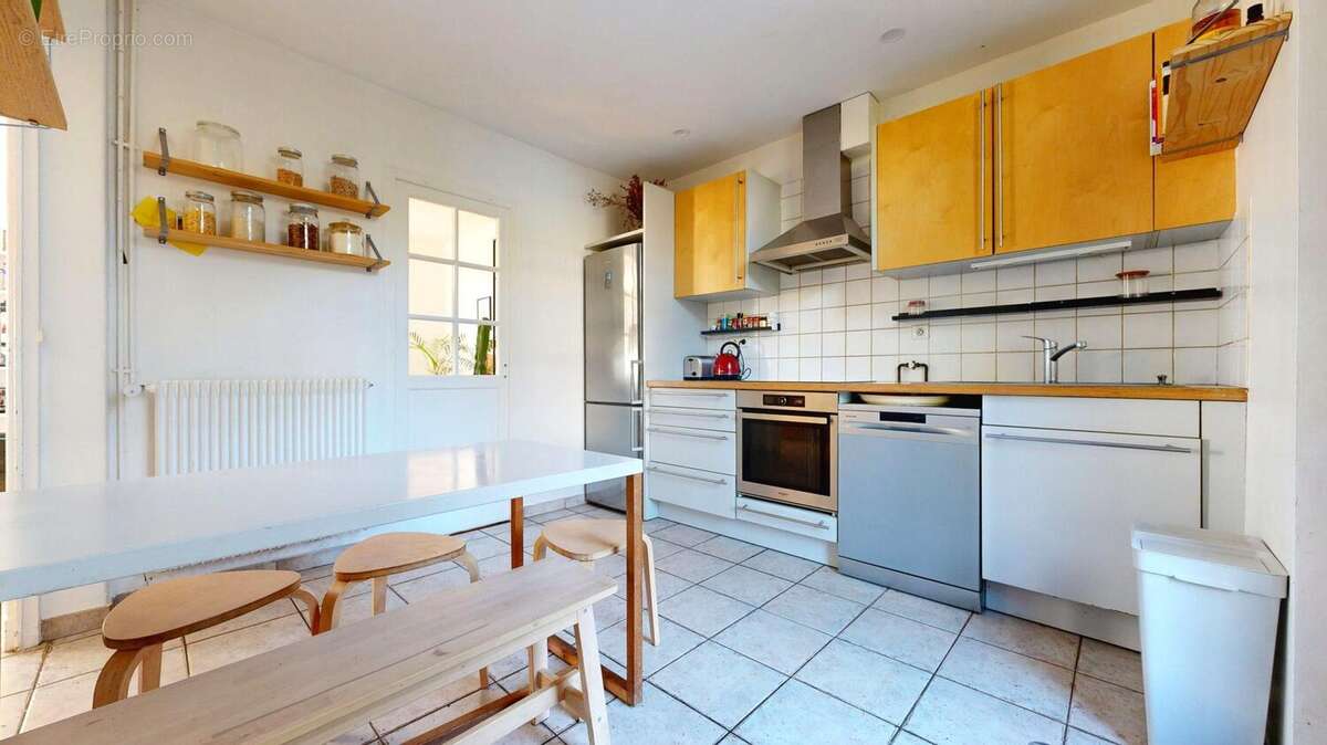 Maison à LYON-8E