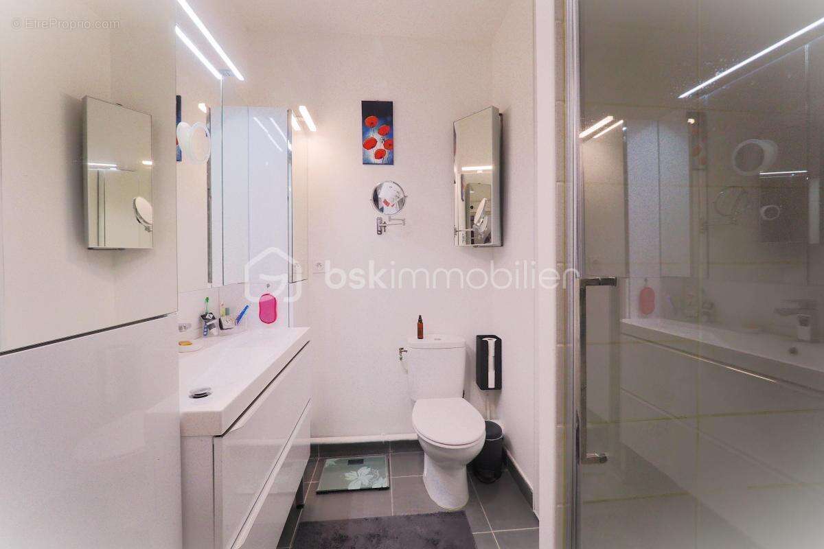 NÎMES CAPOUCHINÉ – Superbe T4 de 96 m² avec Terrasse d'Exception de 57 m² ! - photo 14