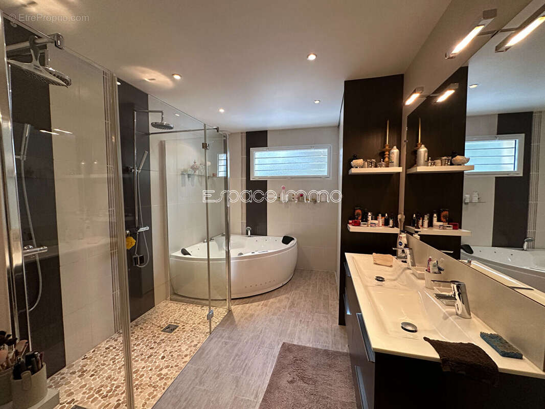 Maison à QUINCAMPOIX