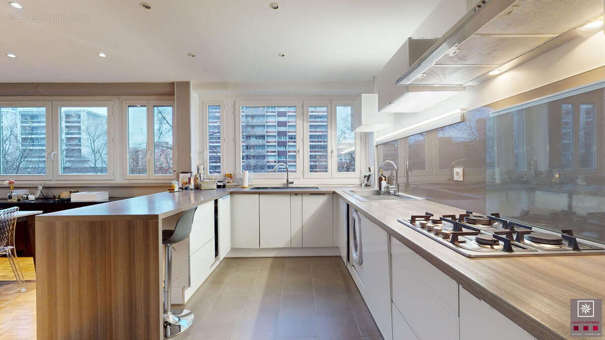 Appartement à LYON-6E