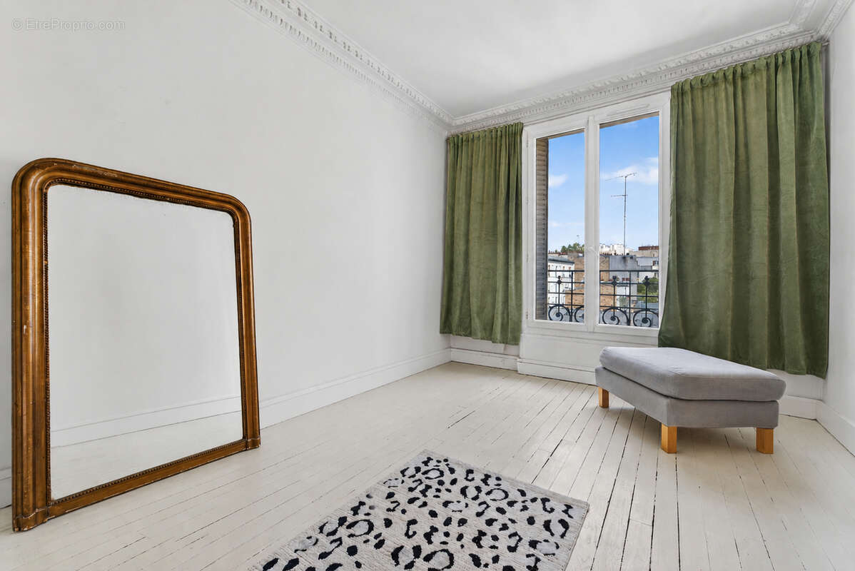 Appartement à PARIS-20E