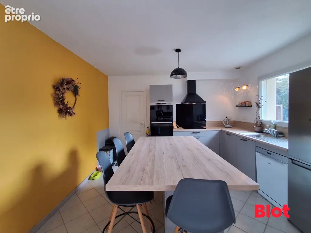 Maison 5 pièces 119 m² à vendre à Saint-Pierre-De-Plesguen (35720) - photo 2
