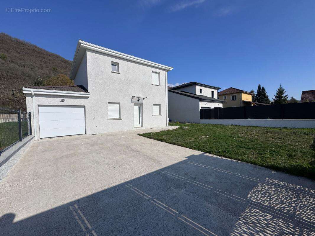 À VENDRE – Maison neuve 105 m² à Montagnieu (01470) - photo 2