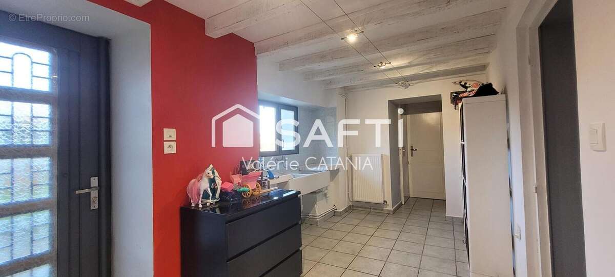 Maison 161 m² à Velanne  - photo 8