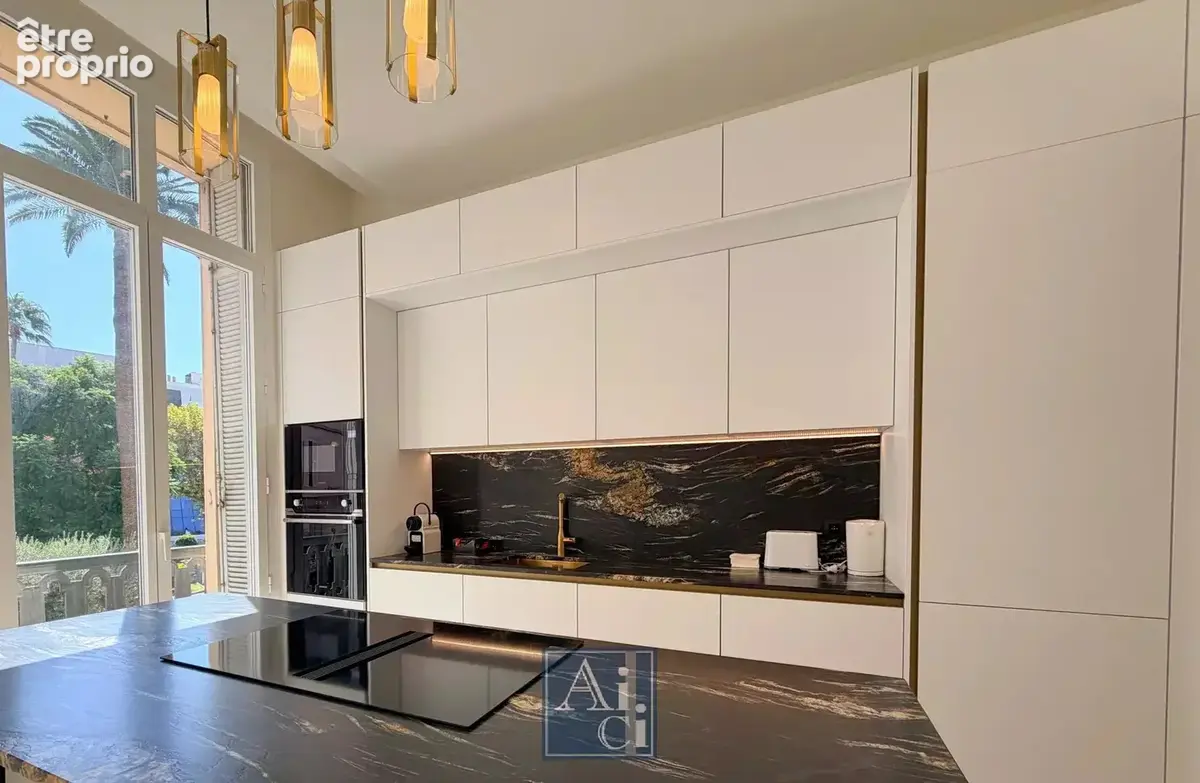 Cannes- croisette-6 pieces 185 m² - photo 6