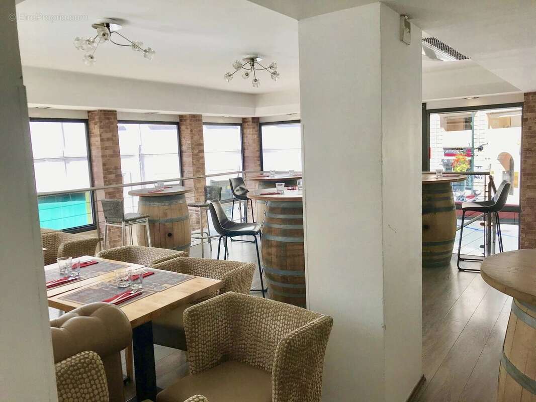 Cannes rue d antibes  brasserie restaurant - photo 13
