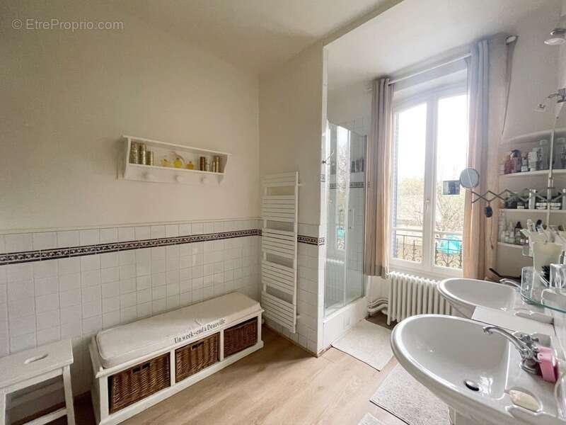 Maison à MONTIGNY-SUR-LOING