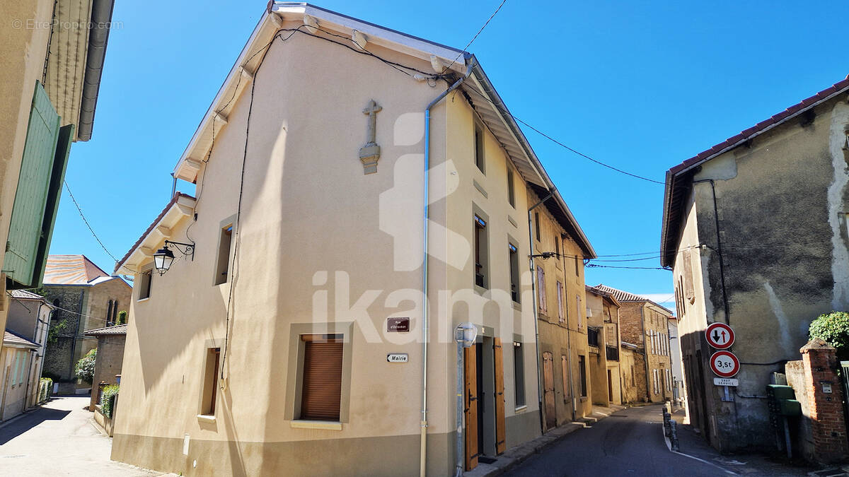 Maison à CHATILLON-SAINT-JEAN
