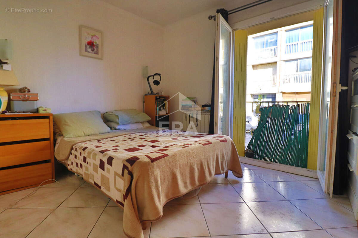 Appartement à MARSEILLE-9E