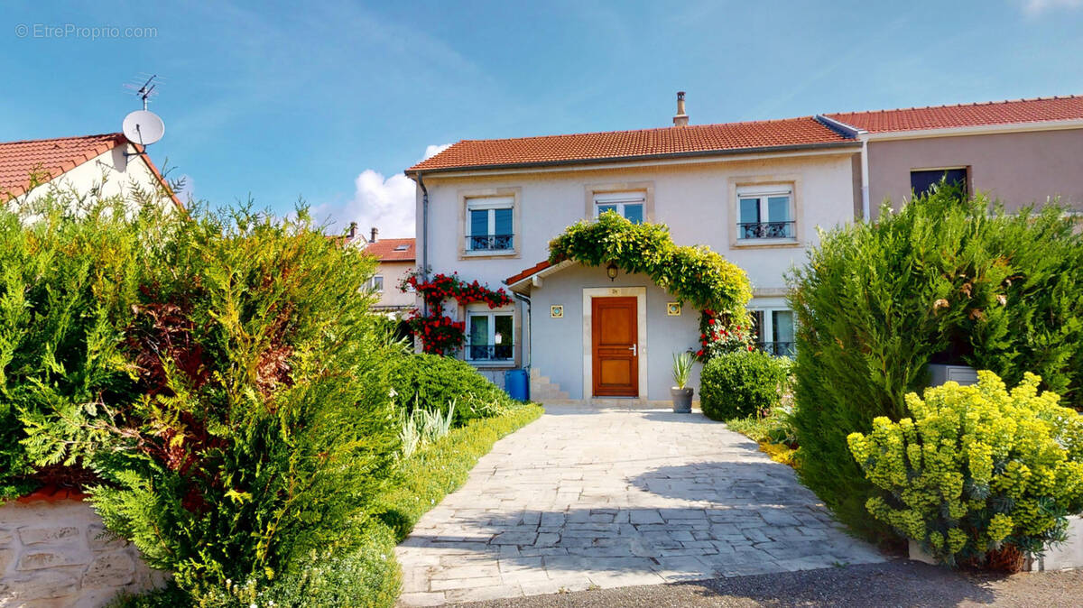 Maison à BOUXIERES-AUX-DAMES