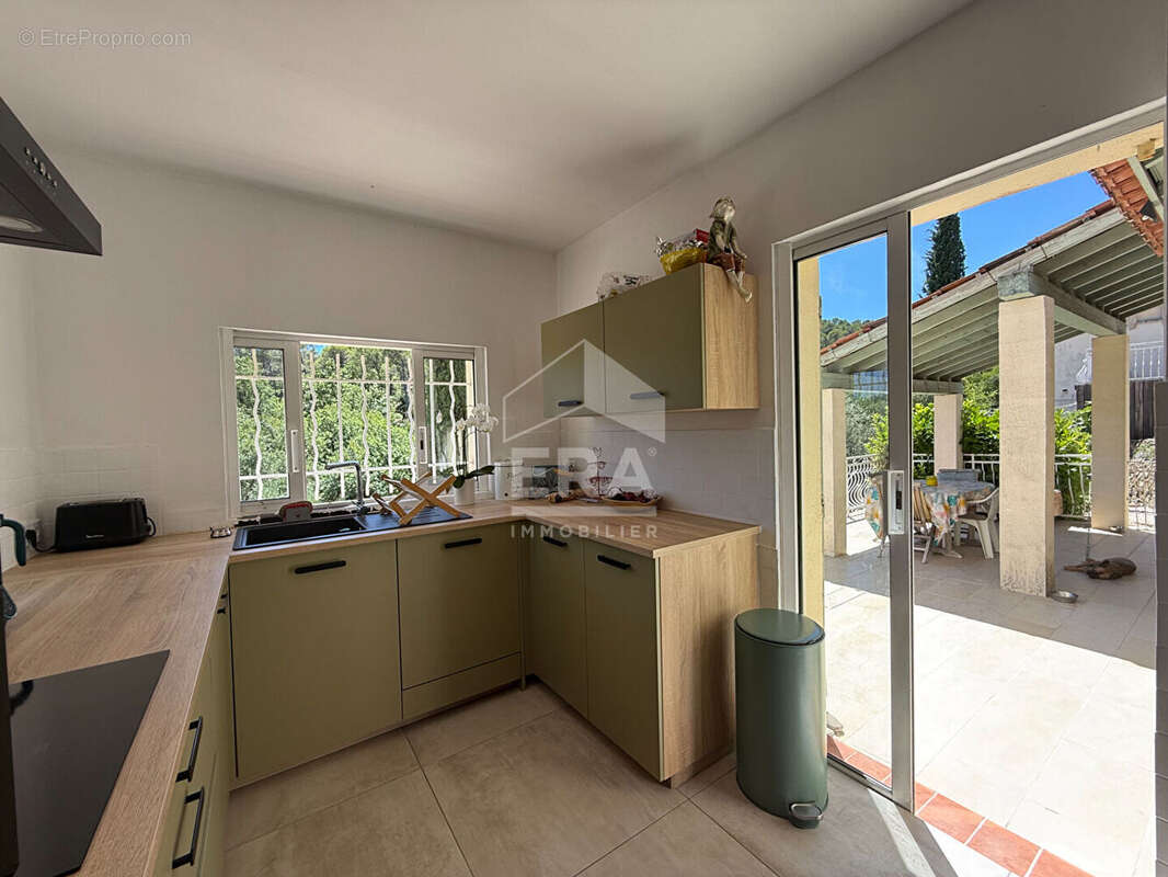 Maison à SAINT-MAXIMIN-LA-SAINTE-BAUME