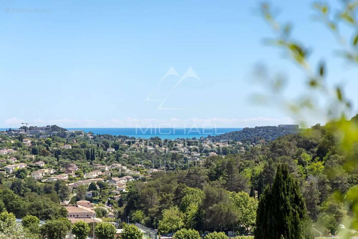 Maison à LA COLLE-SUR-LOUP