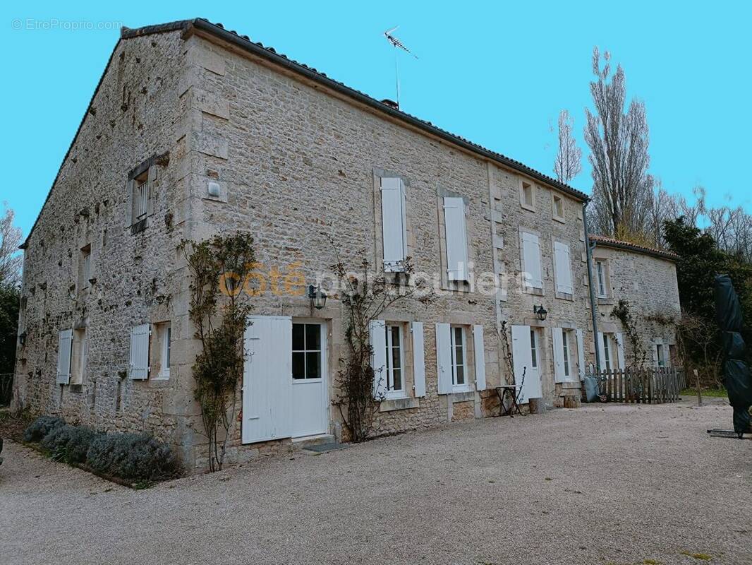 Maison à ARDIN