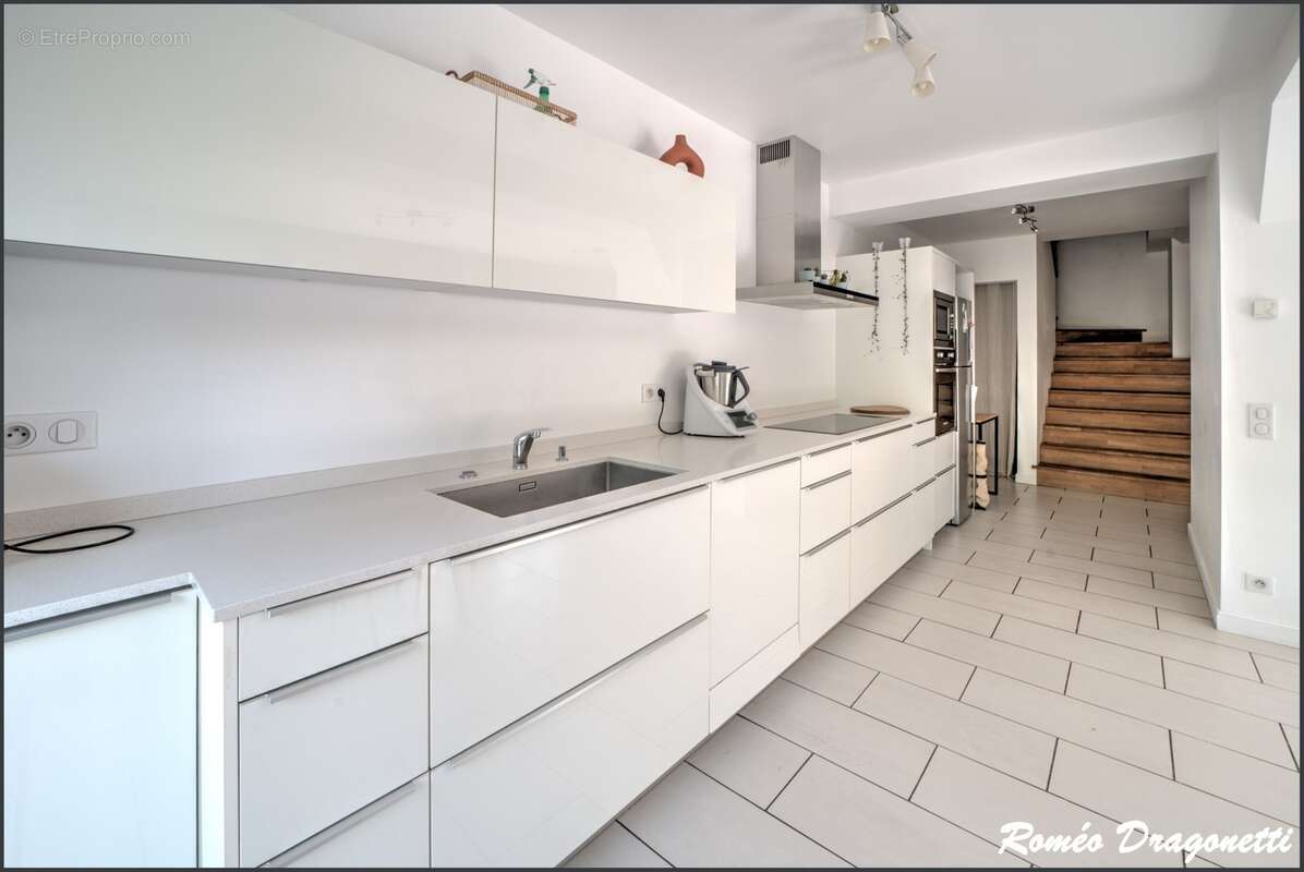 Dpt Ain (01), à vendre PREVESSIN MOENS appartement T4 de 153,89 m² - photo 15