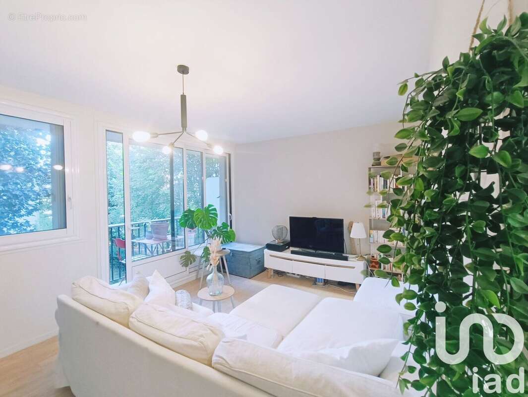 Photo 4 - Appartement à LE PLESSIS-ROBINSON