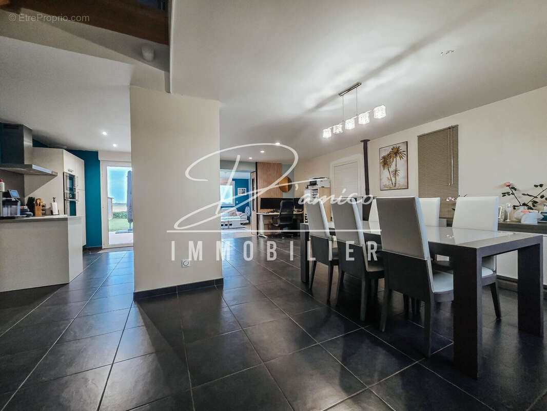 Maison à AVESNES-LE-SEC