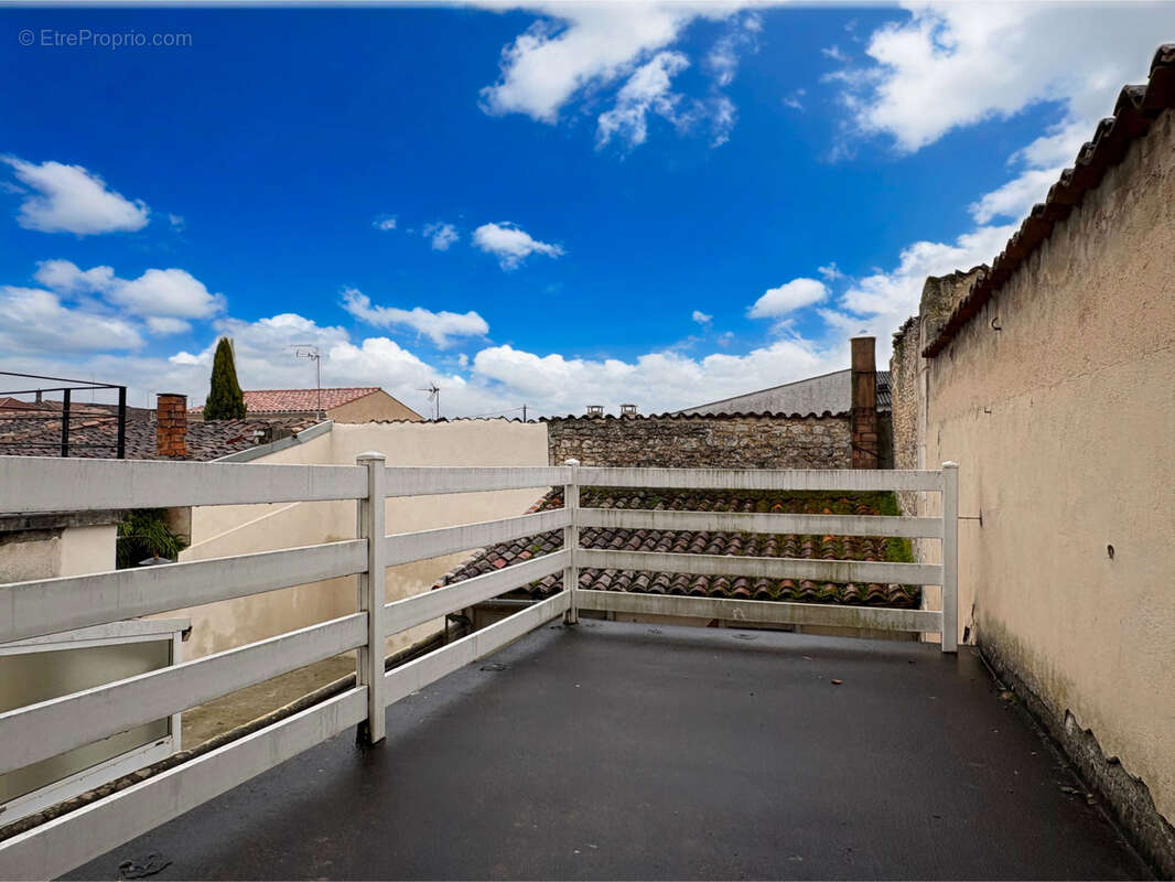 Maison à COGNAC