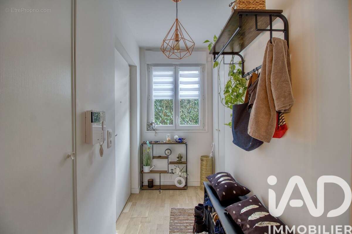 Photo 8 - Appartement à MONTIGNY-LE-BRETONNEUX