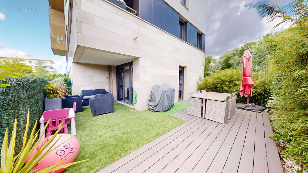 Appartement à SAINT-CYR-L'ECOLE