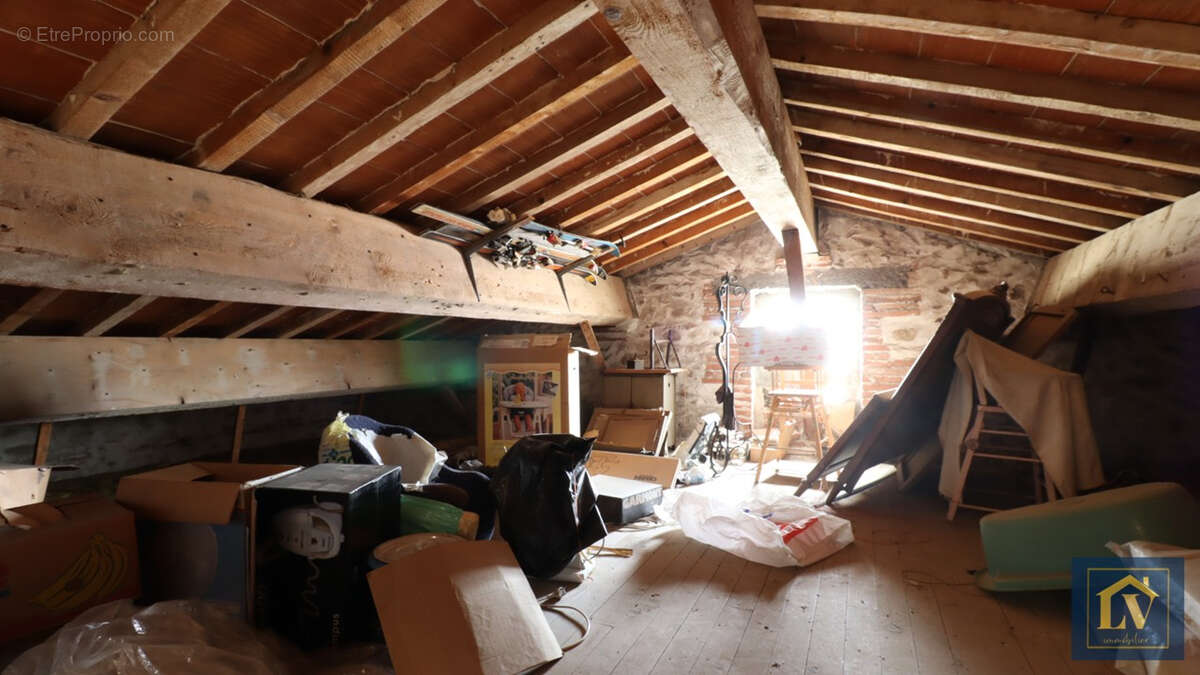 Maison à VILLENEUVE-LA-RIVIERE