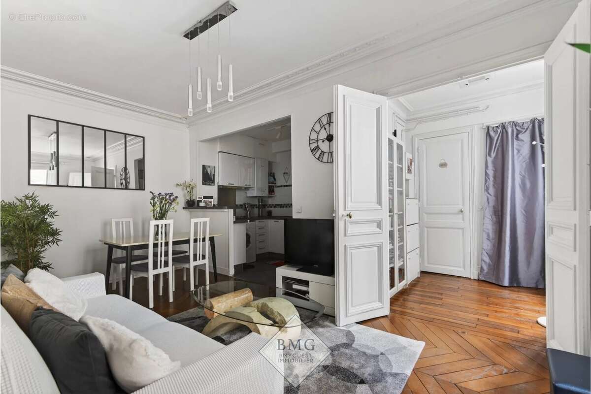 Appartement à PARIS-9E