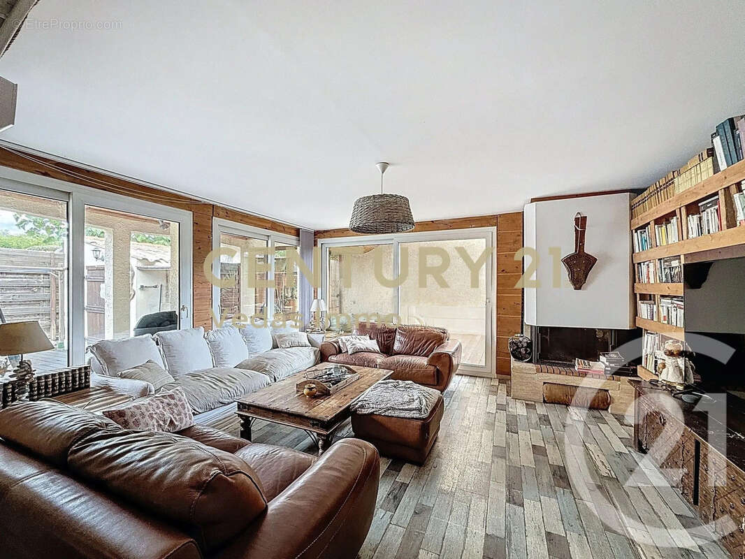 Maison à SAINT-JEAN-DE-VEDAS