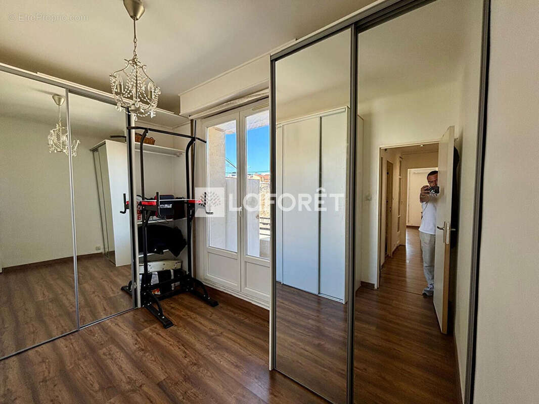Appartement à MARSEILLE-1E