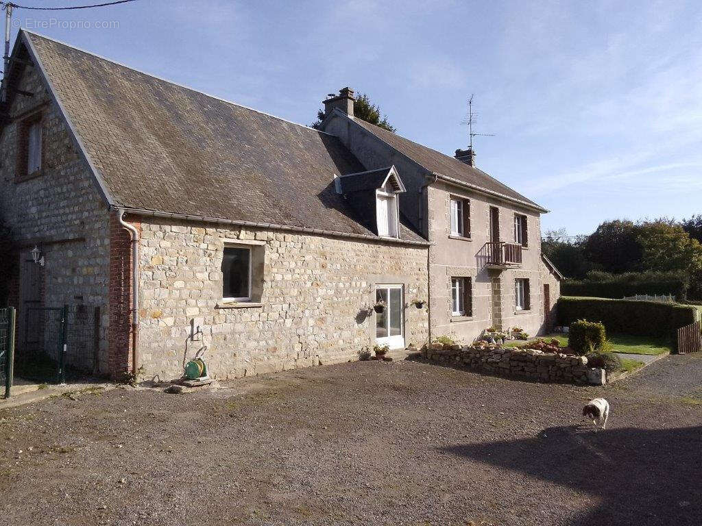 Maison à LE NEUFBOURG