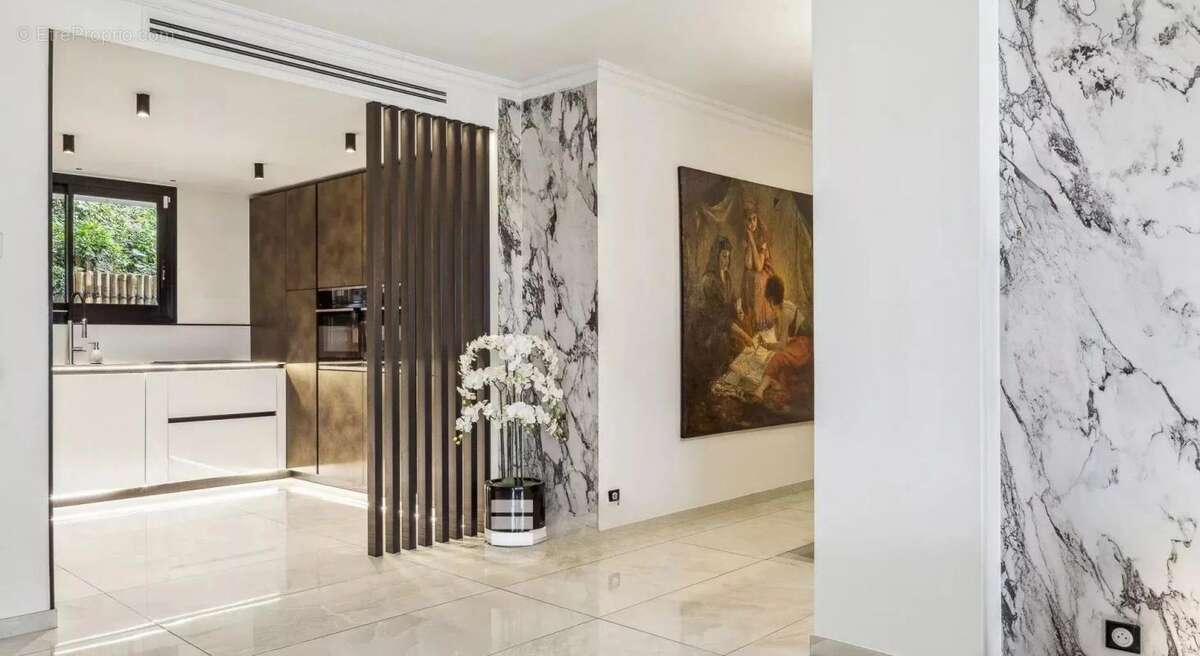 Appartement à LE CANNET