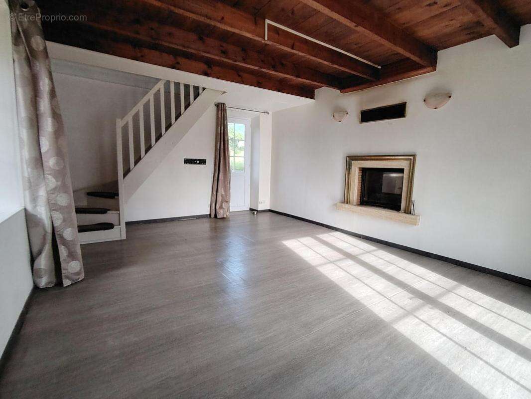 Longère près de Périers 3 chambres terrain 2530 m² - photo 10