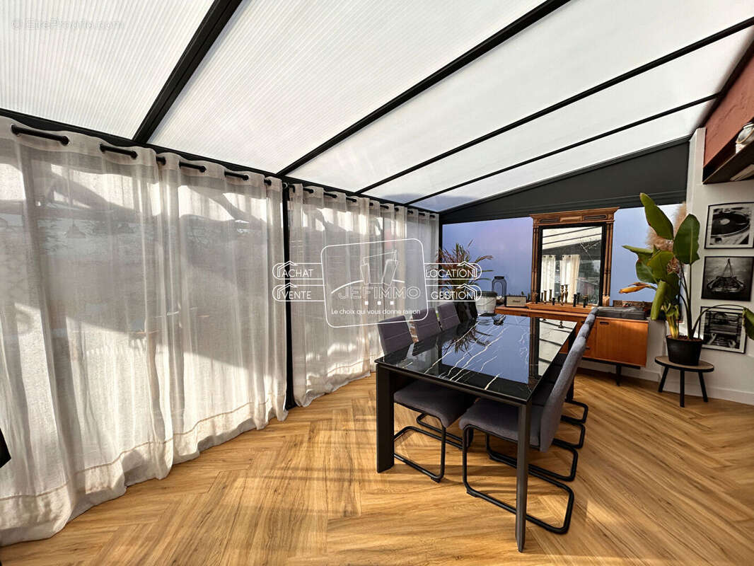 Maison à SAINT-SEBASTIEN-SUR-LOIRE