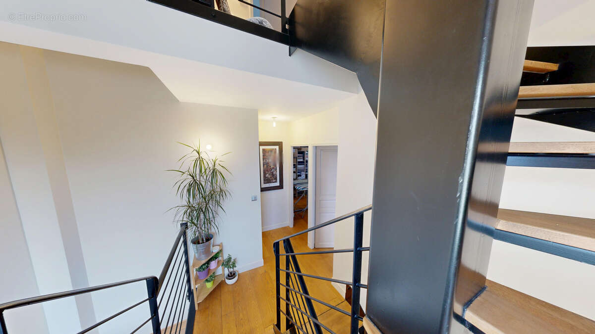 Maison à NEAUPHLE-LE-CHATEAU