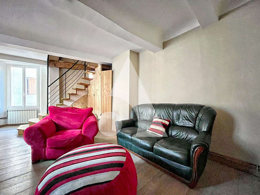 Maison à VINON-SUR-VERDON