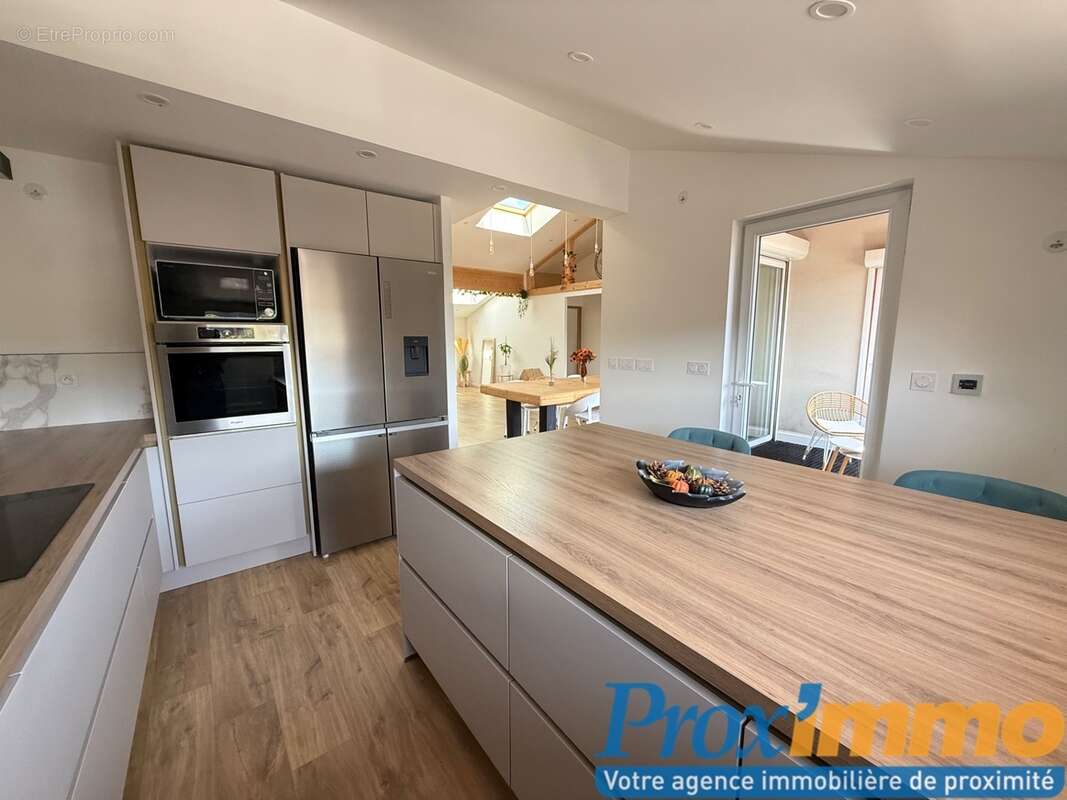 Appartement à RIVES