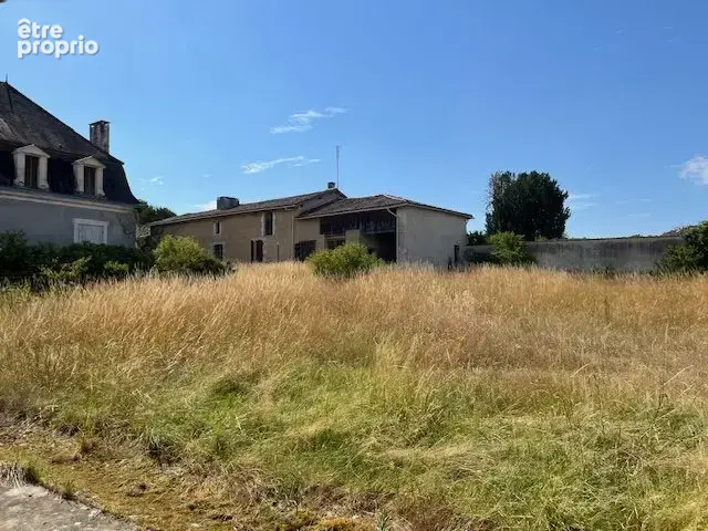 Maison 375 m² à Palluaud  - photo 3