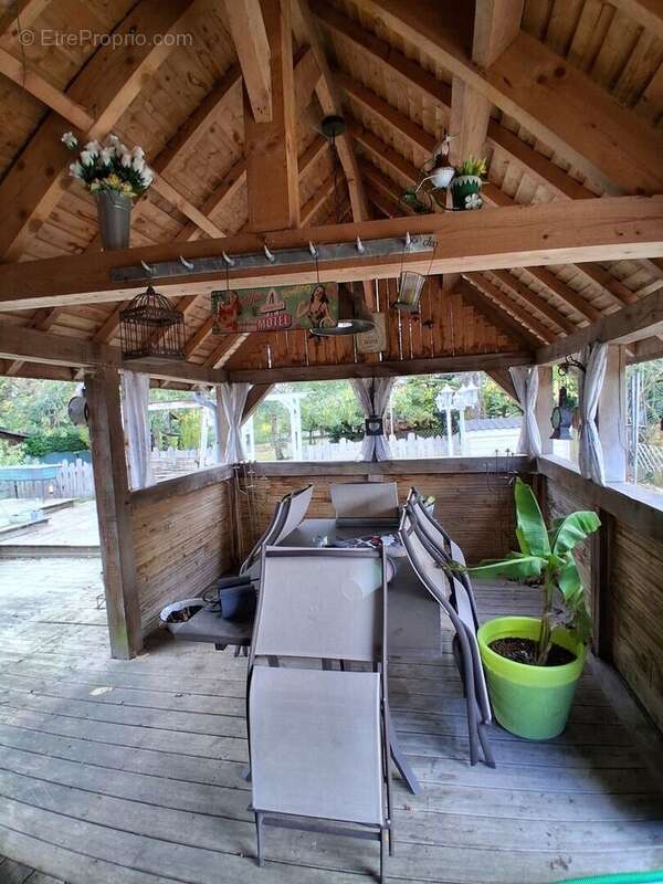 Grande maison de famille sur un joli terrain de 1500 m2 ! - photo 20