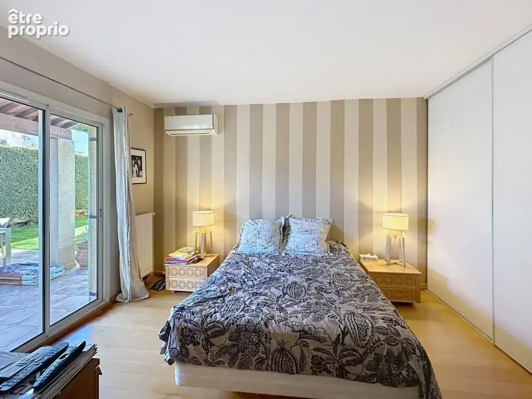 Maison familiale de 150 m² – 4 chambres – Jardin - Piscine - Terrasses - photo 28