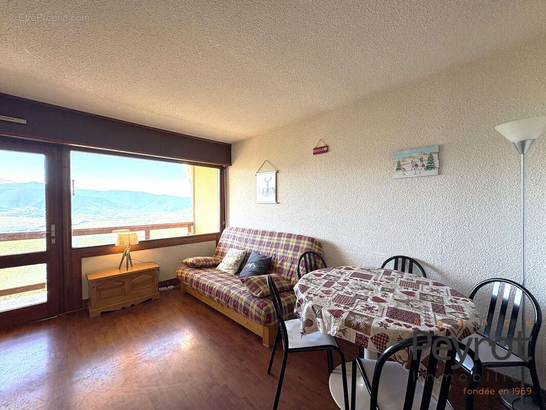 Appartement à FONT-ROMEU-ODEILLO-VIA