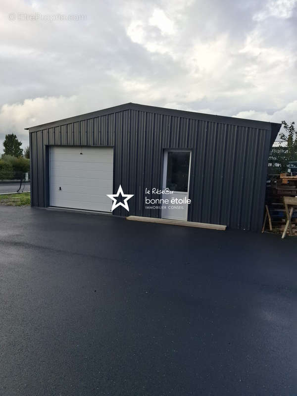 Commerce à DOUVRES-LA-DELIVRANDE