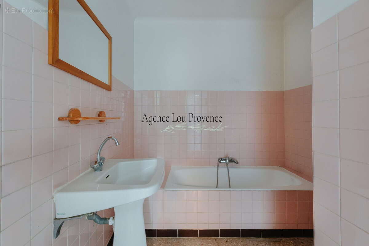 Maison à EYGUIERES