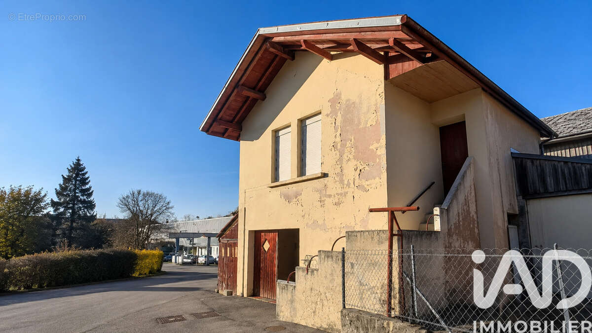 Maison 190 m² à Thezillieu  - photo 3