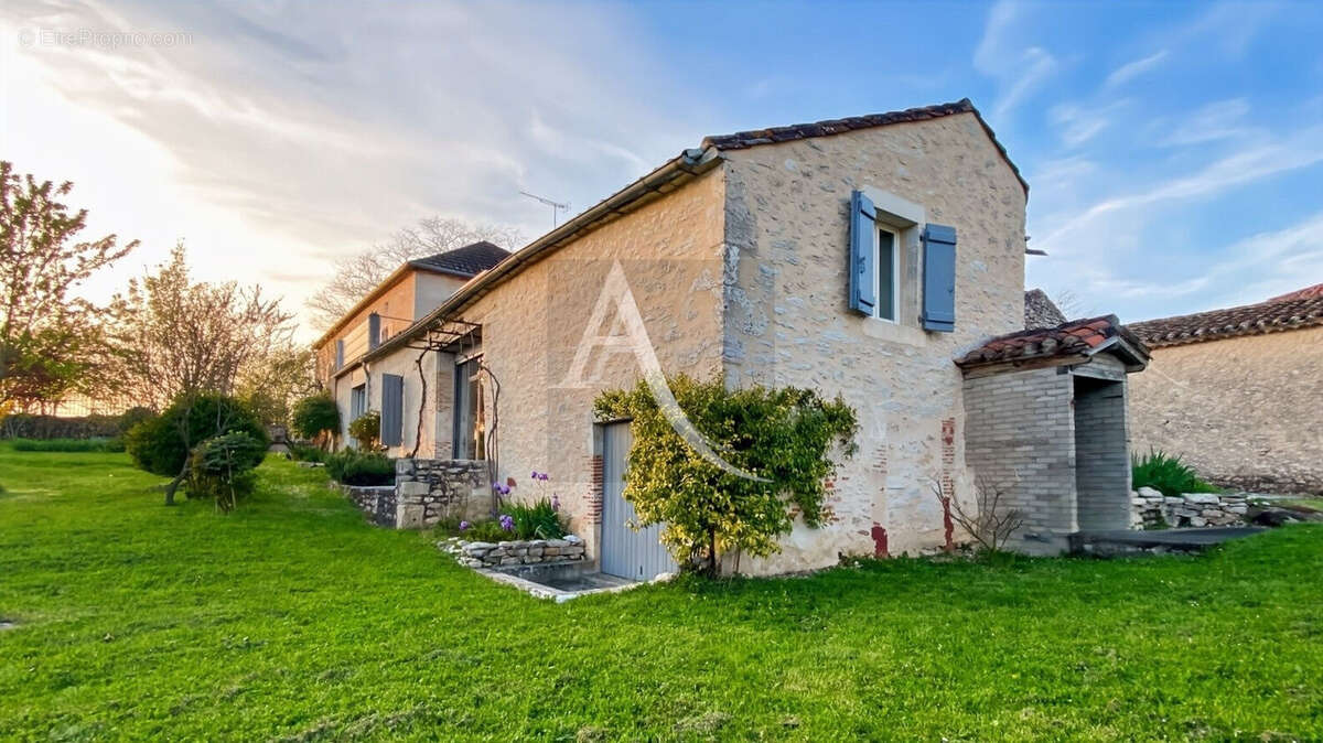 Maison à FLORESSAS