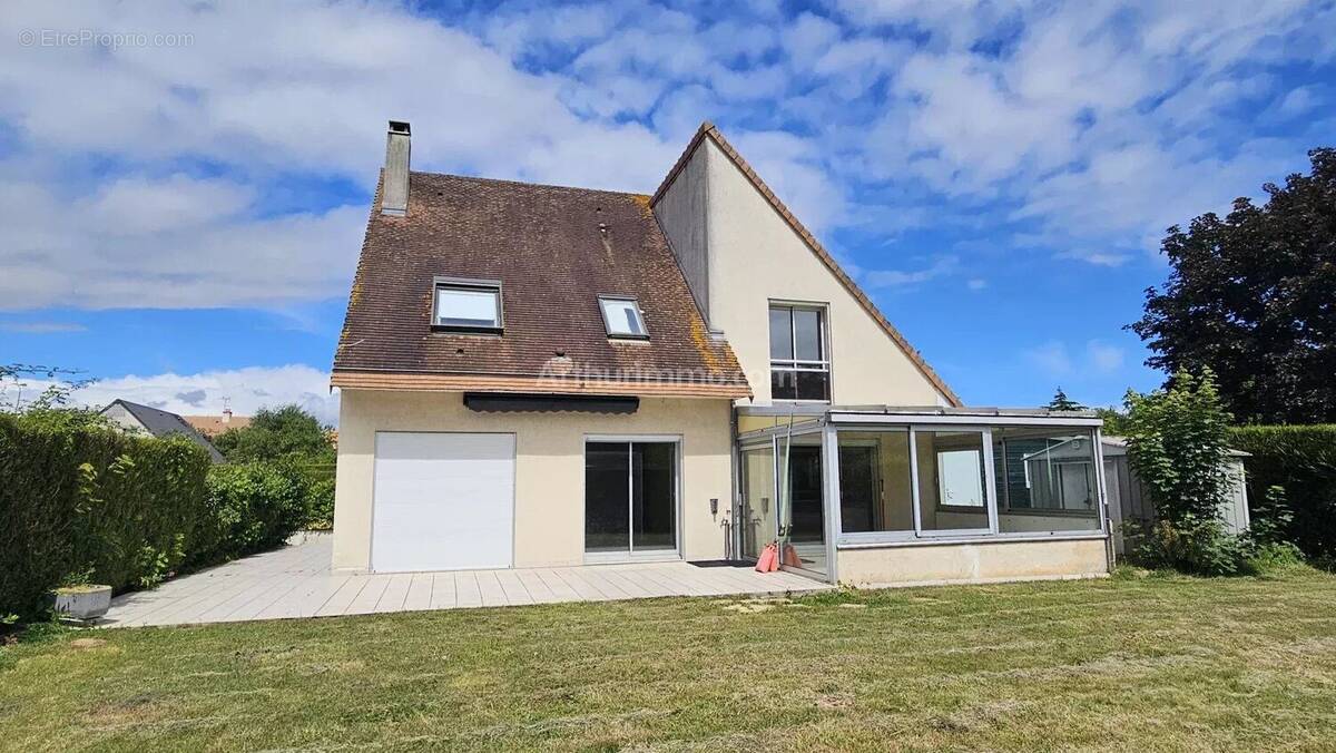 Maison à BENOUVILLE