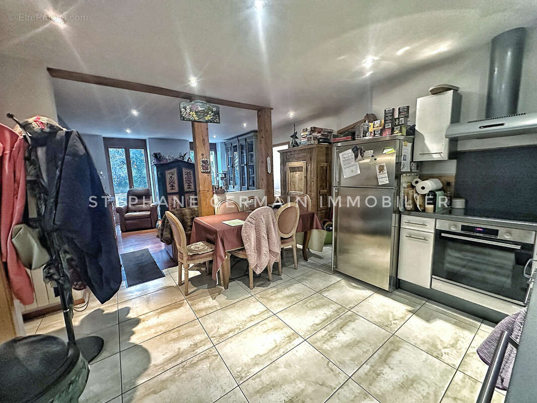 Appartement à SAINT-GERVAIS-LES-BAINS