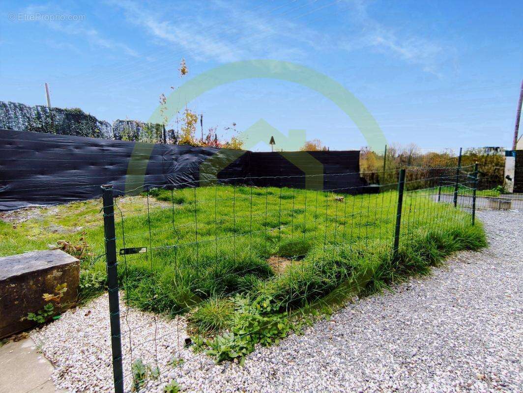 Appartement à SAINS-DU-NORD